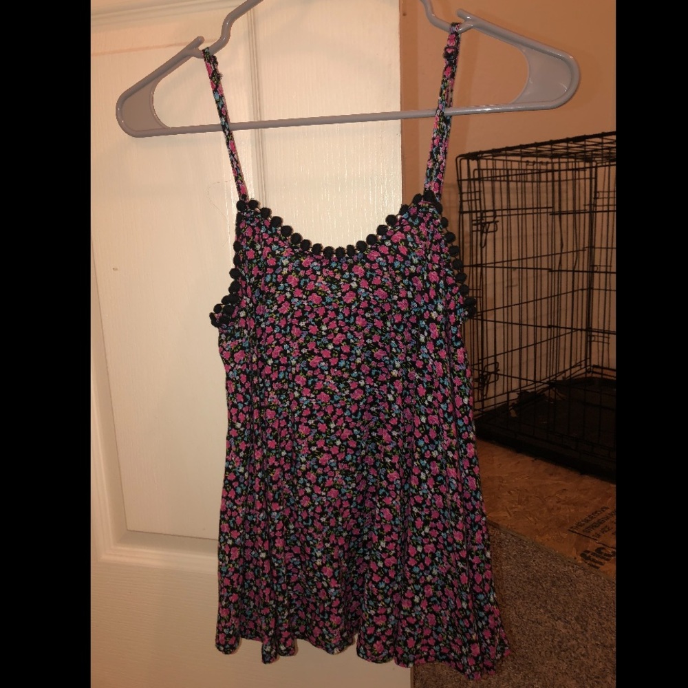 Forever 21 tank